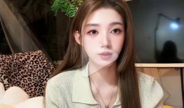 闺蜜翻脸后最狠辣！黄一鸣被闺蜜“扒光”知三当三、陪酒、霸凌